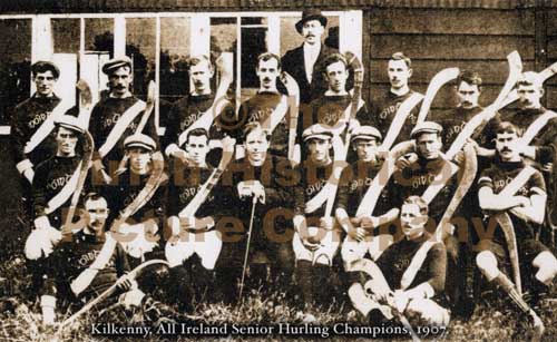 IL-01261-SPORT_HURLING-D